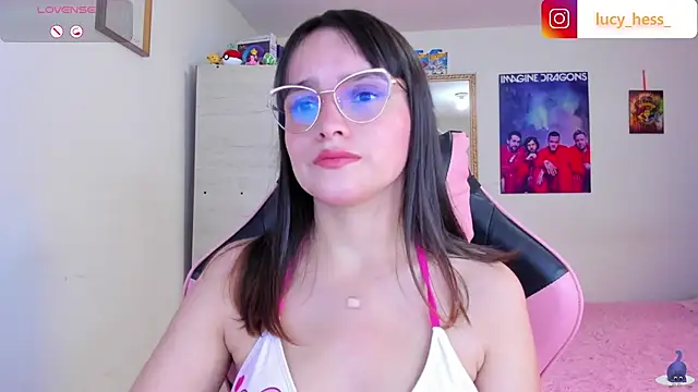 Snapshot of Lucyy-hess chatting on 06/23/26, 05:00 Lucyy-hess online show from 06/23/26, 05:00
