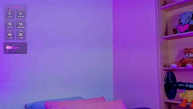 Snapshot of MadyJackson chatting on 04/18/26, 11:47 MadyJackson online show from 04/18/26, 11:47