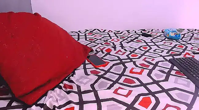 bubble red online show from 02/06/25, 07:18