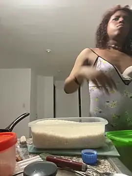 Snapshot of zahrivk1 chatting on 03/02/25, 05:01 zahrivk1 online show from 03/02/25, 05:01