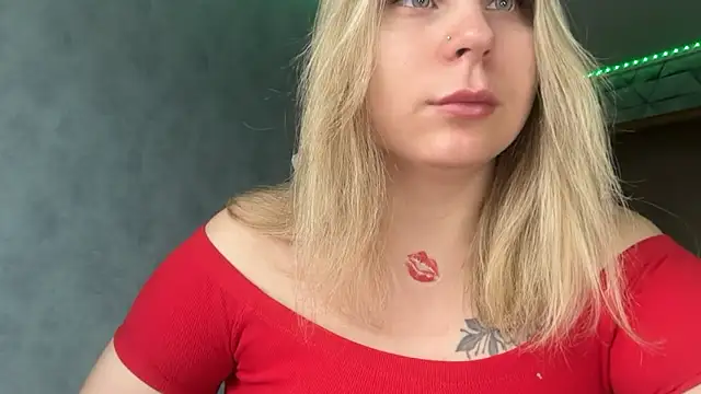 Thalia  Star online show from 02/14/26, 10:45