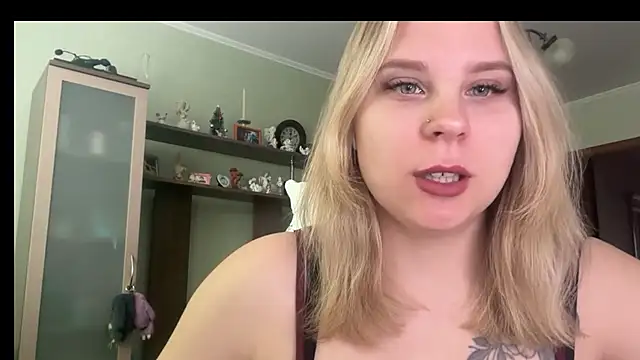 Thalia  Star online show from 03/27/26, 09:10