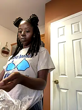 Snapshot of choclatepeaach chatting on 11/01/25, 08:33 choclatepeaach online show from 11/01/25, 08:33