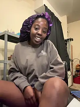 Snapshot of choclatepeaach chatting on 11/13/25, 01:10 choclatepeaach online show from 11/13/25, 01:10