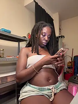 Snapshot of choclatepeaach chatting on 11/23/25, 12:21 choclatepeaach online show from 11/23/25, 12:21