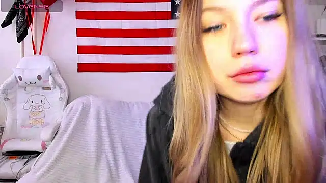 Snapshot of StefaTaylor chatting on 03/14/25, 11:12 StefaTaylor online show from 03/14/25, 11:12