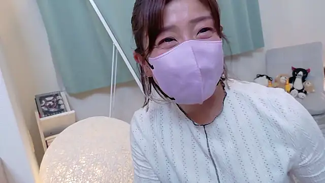 Risa 06 online show from 05/19/26, 12:33