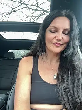 Snapshot of -OLYA- chatting on 04/12/26, 12:43 -OLYA- online show from 04/12/26, 12:43