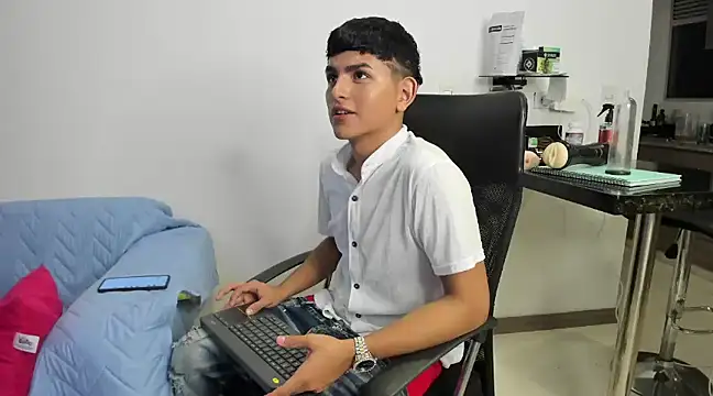 Lyam ap online show from 01/11/25, 06:56