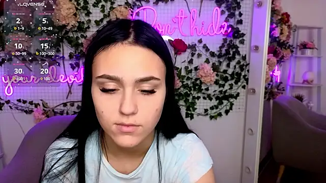 CooperAllana online show from 12/06/24, 07:43