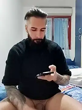 Snapshot of Gioeltoro89 chatting on 12/01/24, 04:29 Gioeltoro89 online show from 12/01/24, 04:29