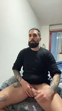 Snapshot of Gioeltoro89 chatting on 01/19/25, 04:36 Gioeltoro89 online show from 01/19/25, 04:36