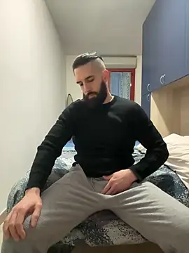 Snapshot of Gioeltoro89 chatting on 02/07/25, 05:18 Gioeltoro89 online show from 02/07/25, 05:18