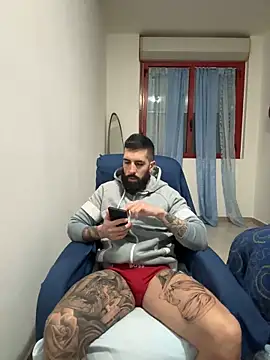 Snapshot of Gioeltoro89 chatting on 12/04/25, 03:43 Gioeltoro89 online show from 12/04/25, 03:43