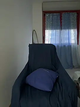 Snapshot of Gioeltoro89 chatting on 12/21/25, 03:52 Gioeltoro89 online show from 12/21/25, 03:52