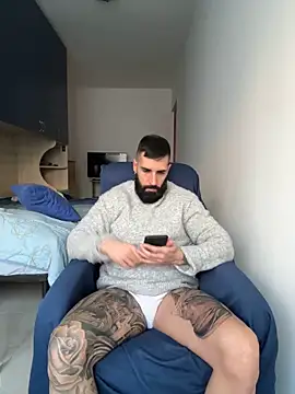 Snapshot of Gioeltoro89 chatting on 01/15/26, 03:38 Gioeltoro89 online show from 01/15/26, 03:38