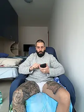 Snapshot of Gioeltoro89 chatting on 02/15/26, 03:53 Gioeltoro89 online show from 02/15/26, 03:53