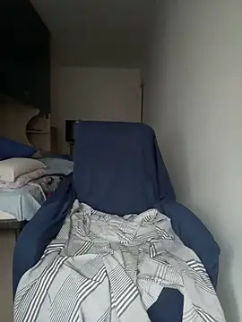 Snapshot of Gioeltoro89 chatting on 03/22/26, 04:10 Gioeltoro89 online show from 03/22/26, 04:10