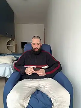 Snapshot of Gioeltoro89 chatting on 03/29/26, 02:50 Gioeltoro89 online show from 03/29/26, 02:50