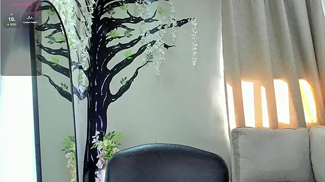 ebbafernandez  online show from 09/23/25, 07:28