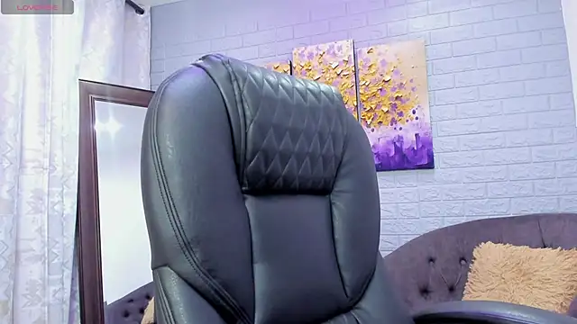 ebbafernandez  online show from 10/20/25, 12:05