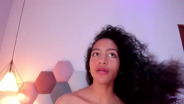 AntonellaHall  online show from 01/22/25, 02:56