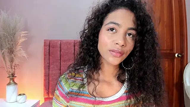 Snapshot of AntonellaHall_ chatting on 03/12/26, 07:31 AntonellaHall online show from 03/12/26, 07:31