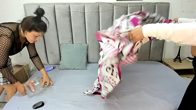 Emmy-Turnner online show from 03/15/25, 02:01