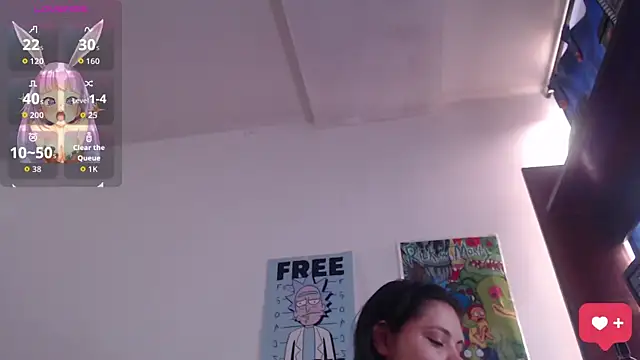 Snapshot of gigiqueen_18 chatting on 04/27/26, 02:48 gigiqueen 18 online show from 04/27/26, 02:48