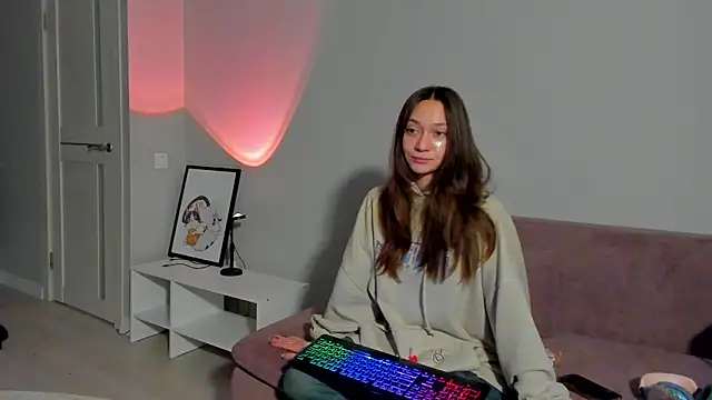 Snapshot of EllaSky_xoxo chatting on 01/18/25, 02:03 EllaSky xoxo online show from 01/18/25, 02:03