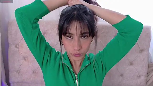 Alyssa jones online show from 12/05/25, 02:25