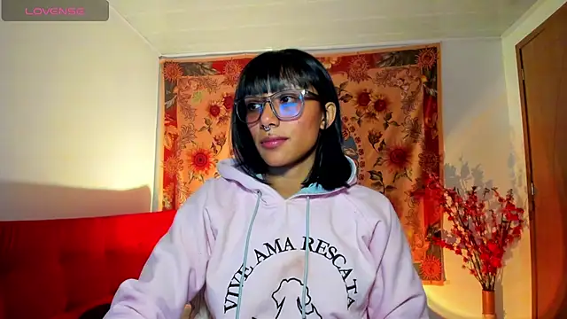 Snapshot of Demeter__ chatting on 10/15/25, 03:06 Demeter online show from 10/15/25, 03:06