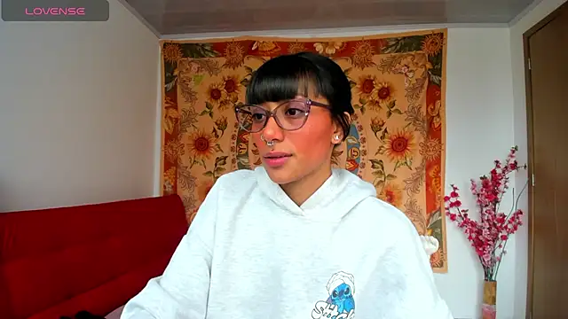 Snapshot of Demeter__ chatting on 11/10/25, 07:13 Demeter online show from 11/10/25, 07:13