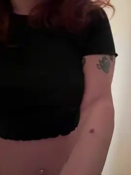 Snapshot of Nala_95 chatting on 03/01/25, 06:32 Nala 95 online show from 03/01/25, 06:32