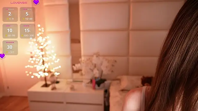 Lilly Colins online show from 01/10/26, 07:15