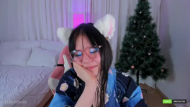 Snapshot of ClaireFaers_ chatting on 12/07/24, 12:45 ClaireFaers online show from 12/07/24, 12:45