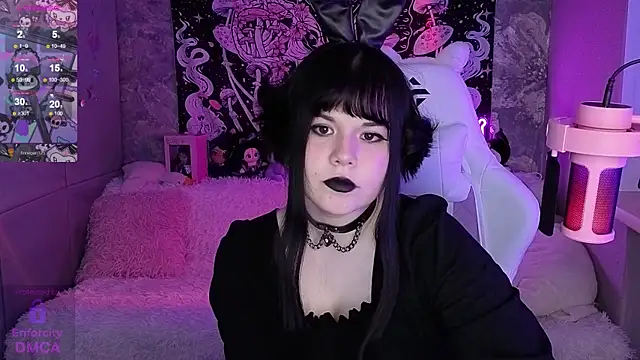 Snapshot of ClaireFaers_ chatting on 11/21/25, 08:07 ClaireFaers online show from 11/21/25, 08:07