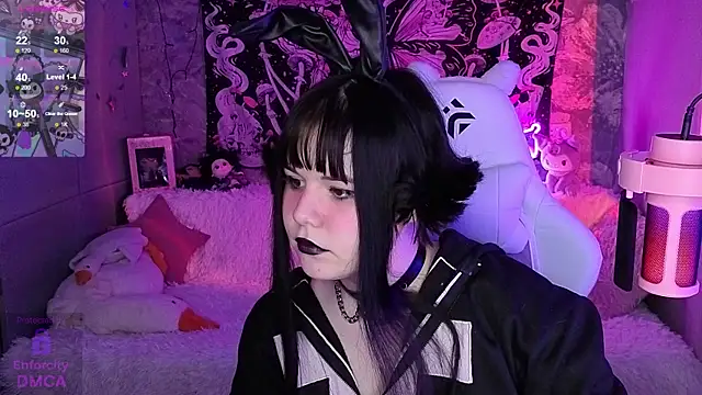 Snapshot of ClaireFaers_ chatting on 11/24/25, 05:56 ClaireFaers online show from 11/24/25, 05:56