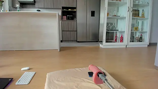 laupalacio777 online show from 09/17/25, 05:25