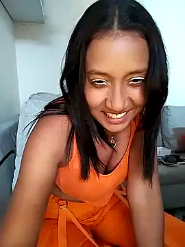 Snapshot of cami_victoria chatting on 01/13/25, 07:21 cami victoria online show from 01/13/25, 07:21