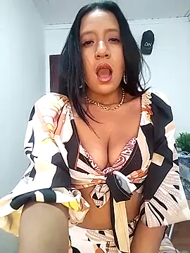 Snapshot of cami_victoria chatting on 09/11/25, 07:47 cami victoria online show from 09/11/25, 07:47