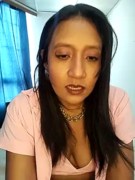 Snapshot of cami_victoria chatting on 10/03/25, 07:22 cami victoria online show from 10/03/25, 07:22