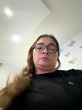 Snapshot of AntonellaAlondra4 chatting on 01/07/26, 11:51 AntonellaAlondra4 online show from 01/07/26, 11:51