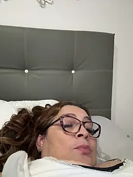 Snapshot of AntonellaAlondra4 chatting on 02/03/26, 03:37 AntonellaAlondra4 online show from 02/03/26, 03:37