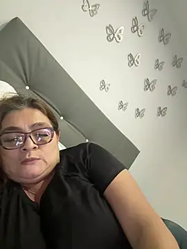 Snapshot of AntonellaAlondra4 chatting on 02/08/26, 03:21 AntonellaAlondra4 online show from 02/08/26, 03:21