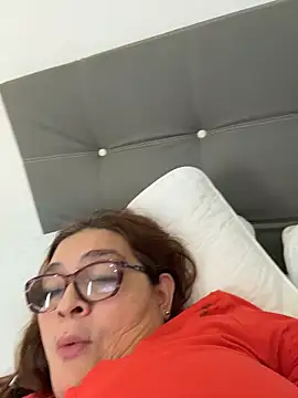 Snapshot of AntonellaAlondra4 chatting on 03/20/26, 02:11 AntonellaAlondra4 online show from 03/20/26, 02:11