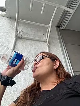 Snapshot of AntonellaAlondra4 chatting on 04/01/26, 10:40 AntonellaAlondra4 online show from 04/01/26, 10:40