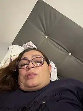 Snapshot of AntonellaAlondra4 chatting on 04/07/26, 03:40 AntonellaAlondra4 online show from 04/07/26, 03:40