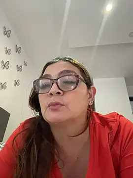 AntonellaAlondra4 online show from 05/03/26, 09:21