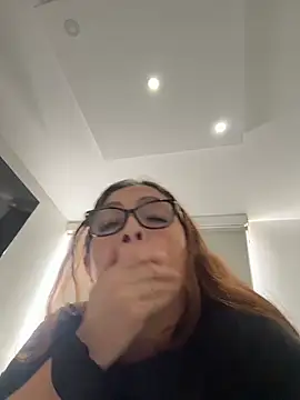 AntonellaAlondra4 online show from 05/11/26, 02:45